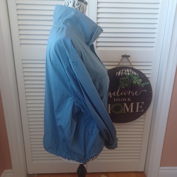 Yogalicious Women's Large Radiant Commuter Crop Activewear Windbreaker - Picture 4 of 15